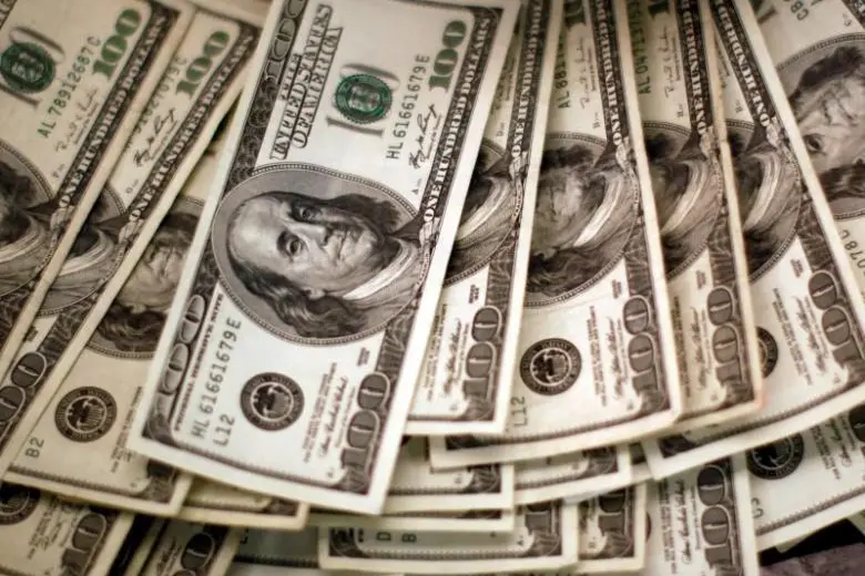 Dollar Surges As Fed’s Powell Dampens Rate Cut Expectations