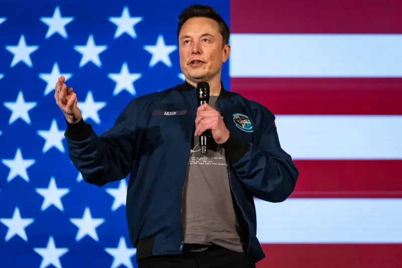 Elon Musk Buys $35 Million Texas Compound To Bring His Children & Their Mothers Closer Together