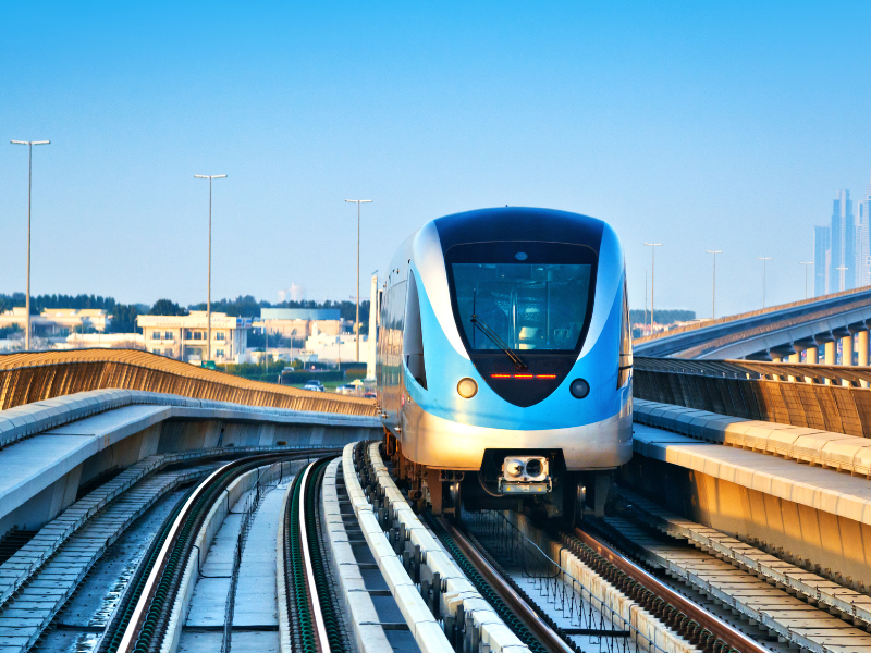 Dubai Metro Extends Operating Hours; Eases Commute For Dubai Ride Participants