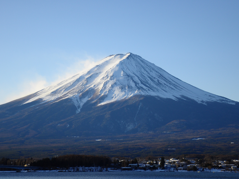 Snow Returns To Japan’s Mount Fuji After The Longest Stint