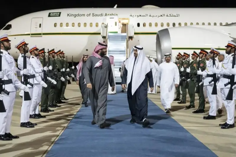 UAE President & Saudi Crown Prince Discuss Deepening Bilateral Ties
